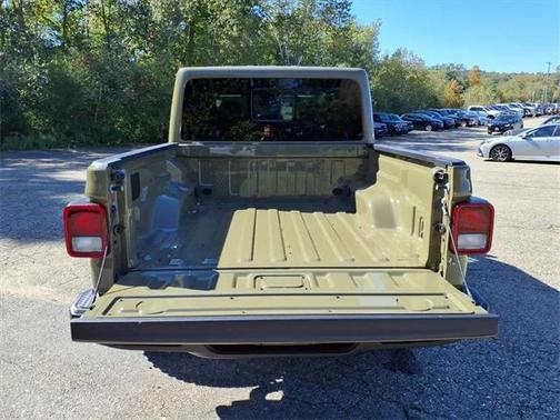 2025 Jeep Gladiator High Tide