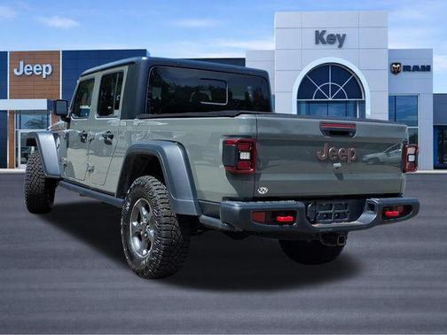Sting-Gray Clearcoat 2020 Jeep Gladiator Rubicon