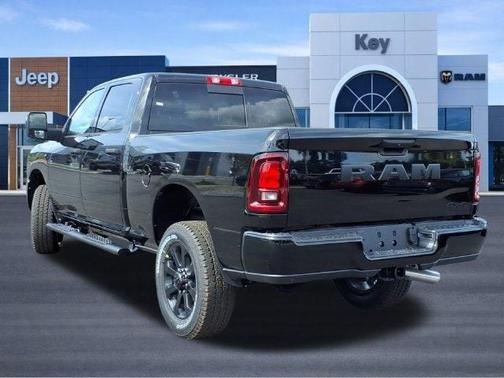Diamond Black Crystal Pearlcoat 2027 RAM 2500 Black Express