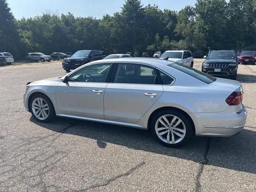 2018 Volkswagen Passat 2.0T SE