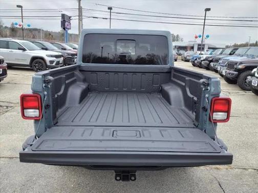 2025 Jeep Gladiator Nighthawk