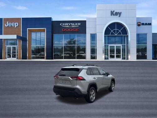 Silver Sky Metallic 2022 Toyota RAV4 XLE