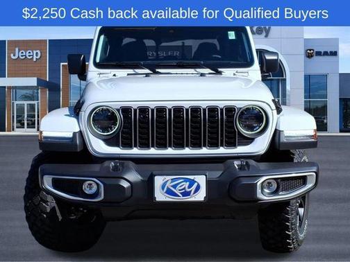 Bright White Clearcoat 2025 Jeep Gladiator High Tide