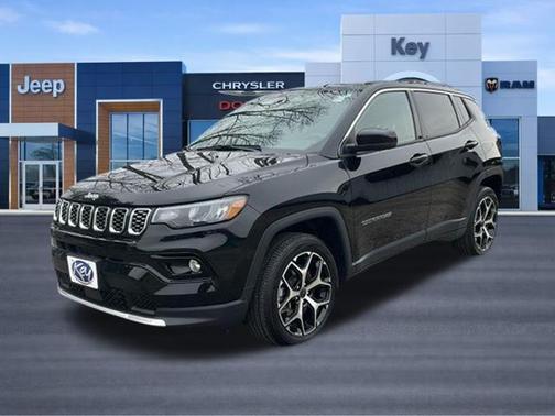 Diamond Black Crystal Pearlcoat 2025 Jeep Compass Limited