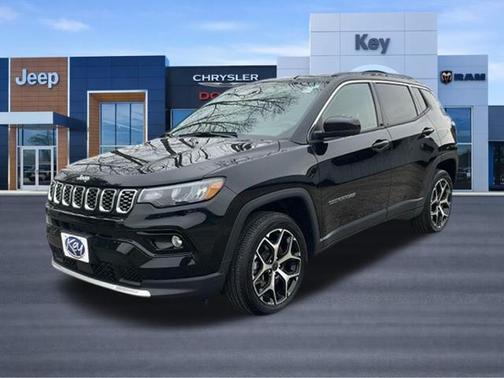 Diamond Black Crystal Pearlcoat 2025 Jeep Compass Limited