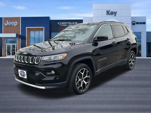 Diamond Black Crystal Pearlcoat 2025 Jeep Compass Limited