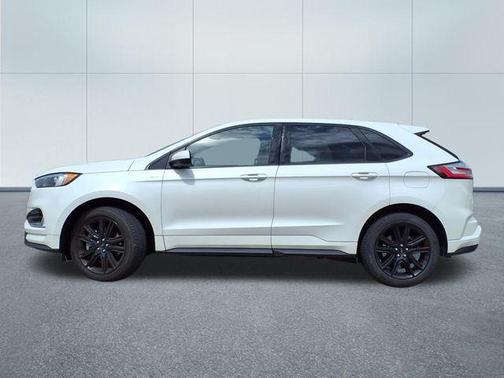 2022 Ford Edge ST Line