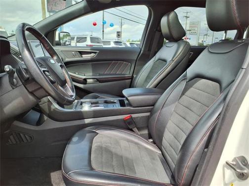 2022 Ford Edge ST Line