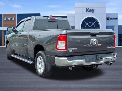 Granite Crystal Metallic Clearcoat 2022 RAM 1500 Big Horn/Lone Star