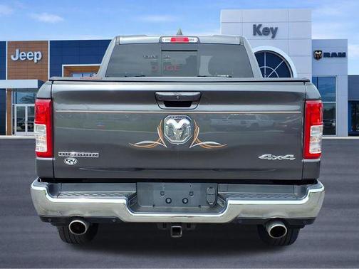 Granite Crystal Metallic Clearcoat 2022 RAM 1500 Big Horn/Lone Star