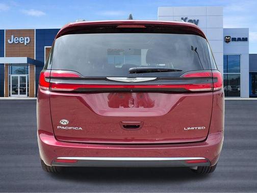 Velvet Red Pearlcoat 2023 Chrysler Pacifica Limited