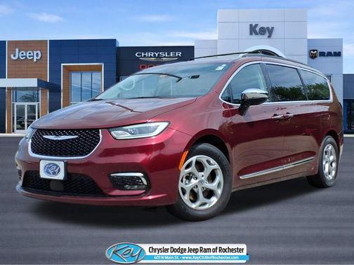 Velvet Red Pearlcoat 2023 Chrysler Pacifica Limited