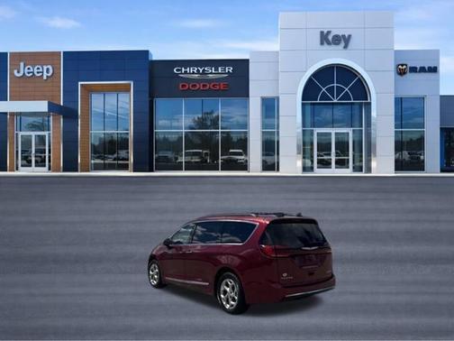 Velvet Red Pearlcoat 2023 Chrysler Pacifica Limited