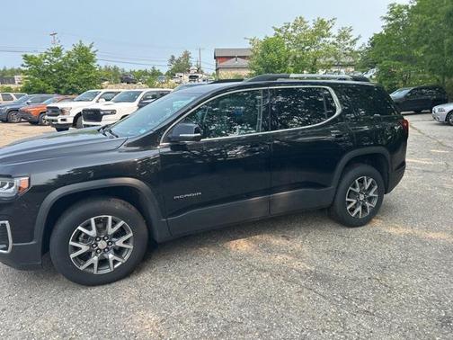 2023 GMC Acadia AWD SLT