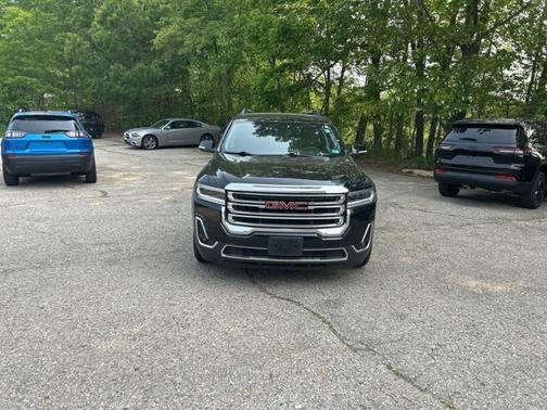 2023 GMC Acadia AWD SLT
