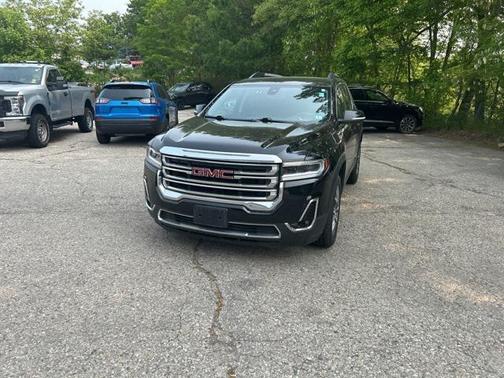 2023 GMC Acadia AWD SLT