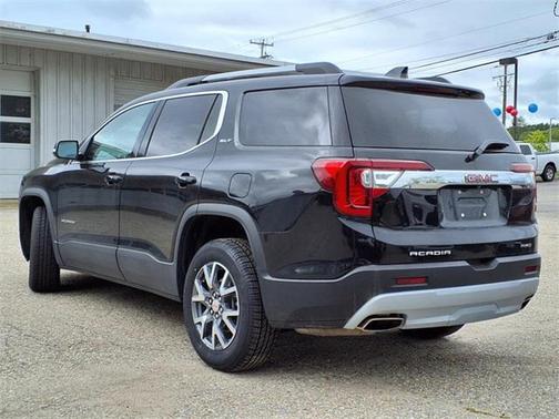 2023 GMC Acadia AWD SLT