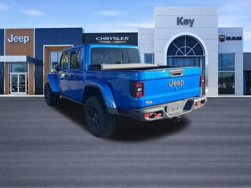 Hydro Blue Pearlcoat 2022 Jeep Gladiator Mojave 4x4
