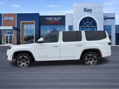 Bright White Clearcoat 2022 Jeep Wagoneer Series III 4x4