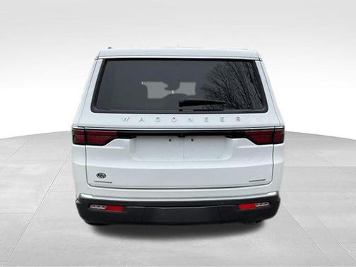 Bright White Clearcoat 2022 Jeep Wagoneer Series III 4x4