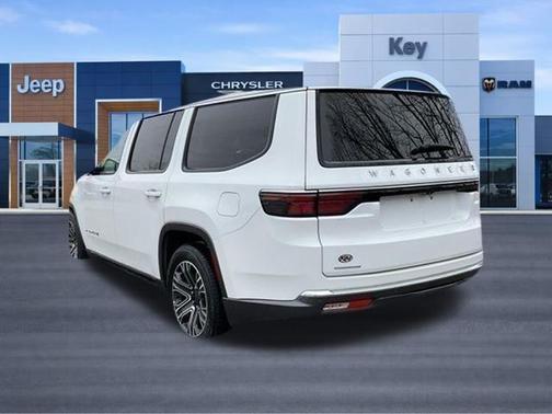 Bright White Clearcoat 2022 Jeep Wagoneer Series III 4x4