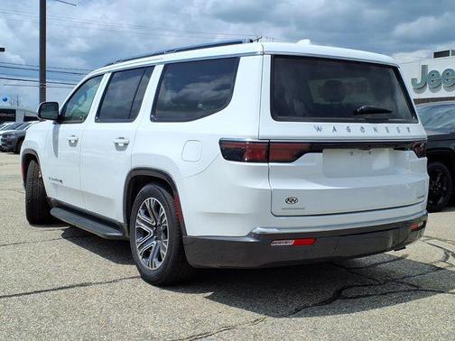 Bright White Clearcoat 2022 Jeep Wagoneer Series III 4x4