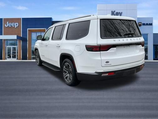 Bright White Clearcoat 2022 Jeep Wagoneer Series III 4x4