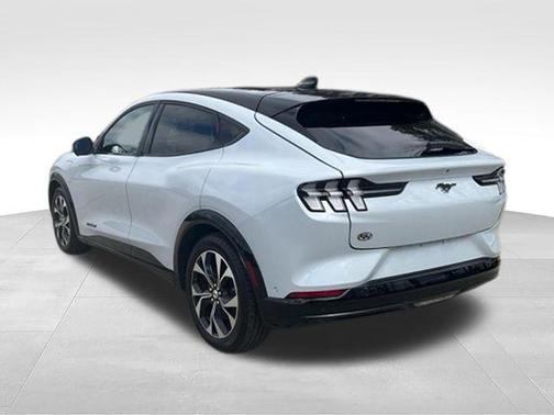 White Metallic 2022 Ford Mustang Mach-E Premium