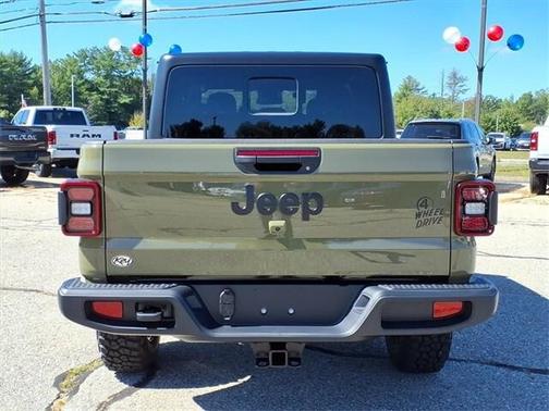 2025 Jeep Gladiator Willys