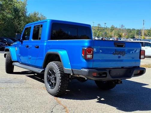 2025 Jeep Gladiator High Tide