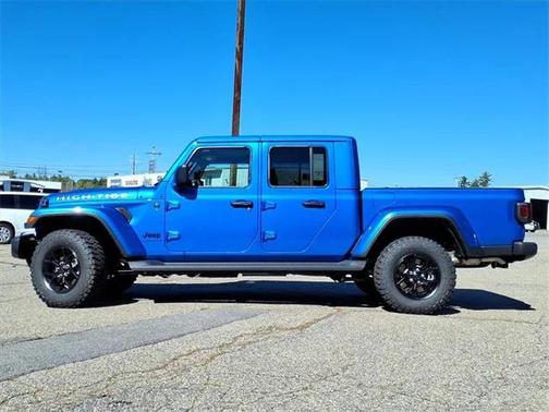2025 Jeep Gladiator High Tide