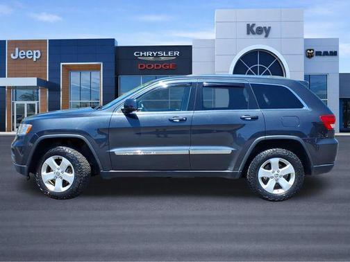 Maximum Steel Metallic Clearcoat 2013 Jeep Grand Cherokee Laredo