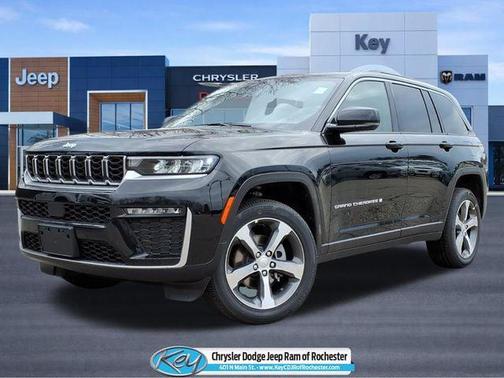 Diamond Black Crystal Pearlcoat 2026 Jeep Grand Cherokee Limited