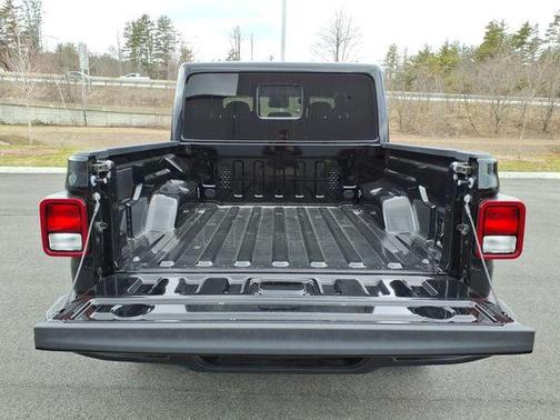 Black Clearcoat 2025 Jeep Gladiator High Tide