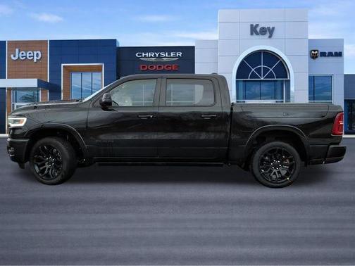 Diamond Black Crystal Pearlcoat 2026 RAM 1500 Limited