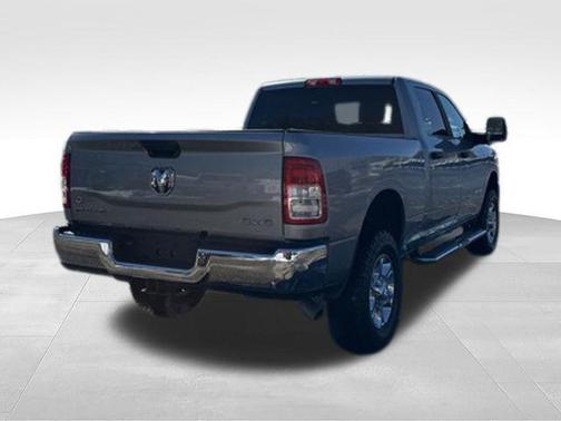Billet Silver Metallic Clearcoat 2024 RAM 2500 Big Horn Crew Cab 4x4 6'4' Box