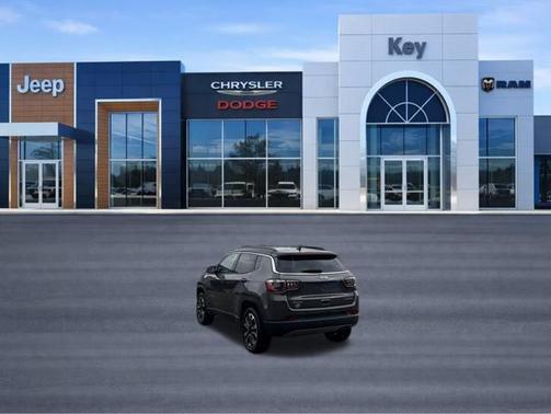 Granite Crystal Metallic Clearcoat 2022 Jeep Compass Limited
