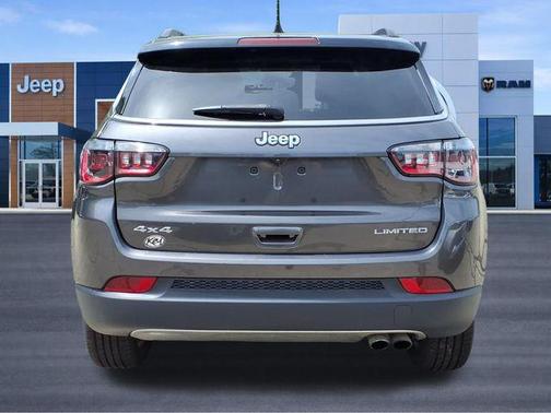 Granite Crystal Metallic Clearcoat 2022 Jeep Compass Limited