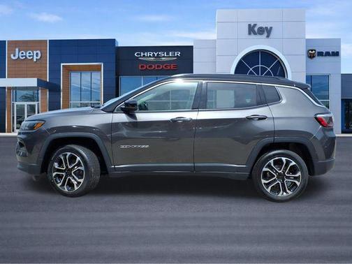 Granite Crystal Metallic Clearcoat 2022 Jeep Compass Limited