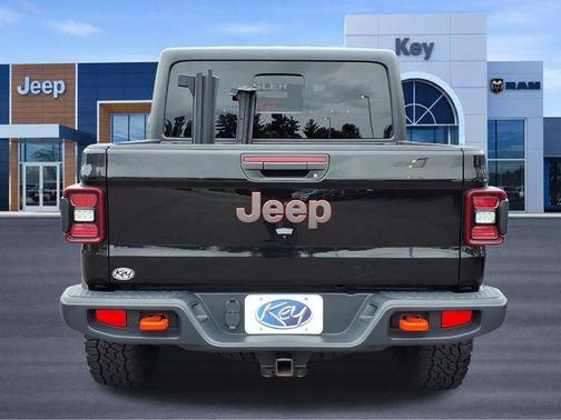 Black Clearcoat 2021 Jeep Gladiator Mojave 4x4