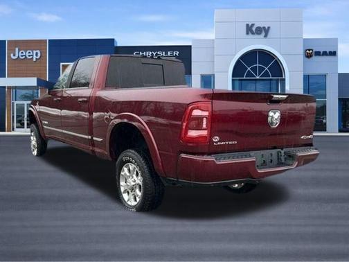 Delmonico Red Pearlcoat 2022 RAM 2500 Limited Crew Cab 4x4 6'4' Box