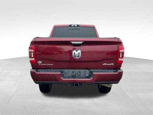 2022 RAM 2500 Limited Crew Cab 4x4 6'4' Box