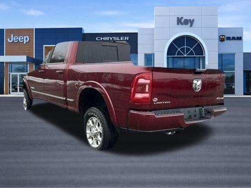 Delmonico Red Pearlcoat 2022 RAM 2500 Limited Crew Cab 4x4 6'4' Box