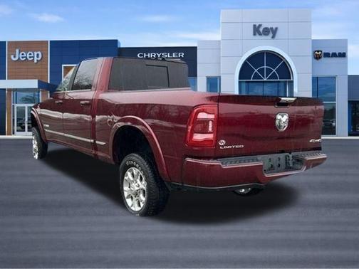 Delmonico Red Pearlcoat 2022 RAM 2500 Limited Crew Cab 4x4 6'4' Box