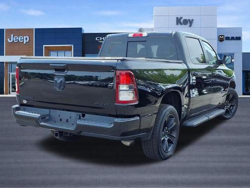 Diamond Black Crystal Pearlcoat 2022 RAM 1500 Big Horn/Lone Star