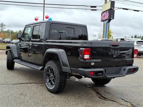 2025 Jeep Gladiator High Tide