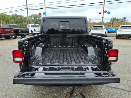 2025 Jeep Gladiator High Tide