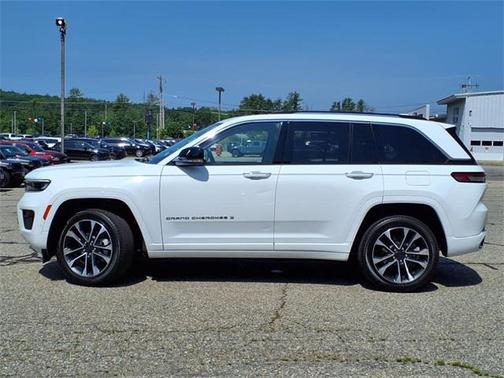 2022 Jeep Grand Cherokee Overland