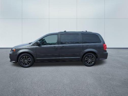 2016 Dodge Grand Caravan R/T