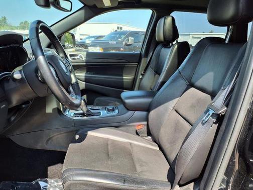 2022 Jeep Grand Cherokee Altitude